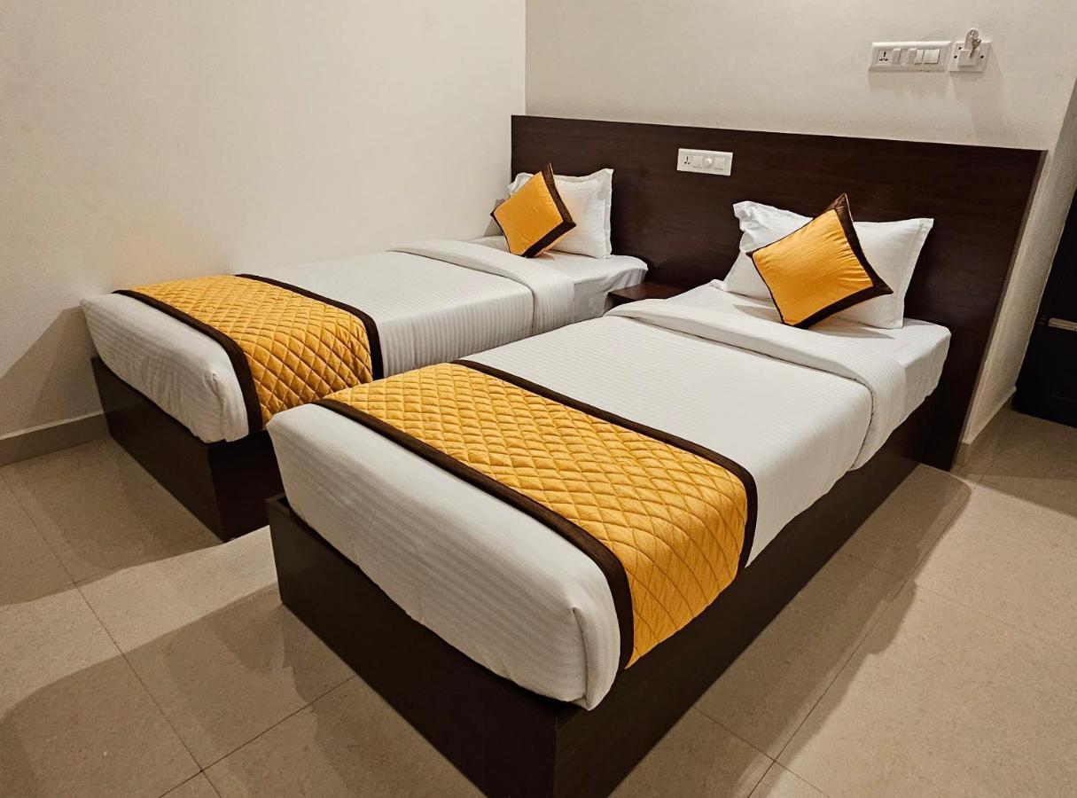 Blueway Residency Downtown Hotel Thiruvananthapuram Kültér fotó