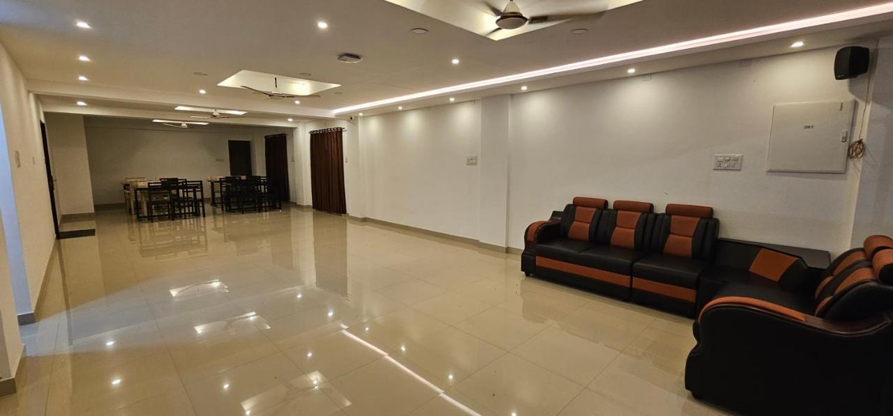 Blueway Residency Downtown Hotel Thiruvananthapuram Kültér fotó