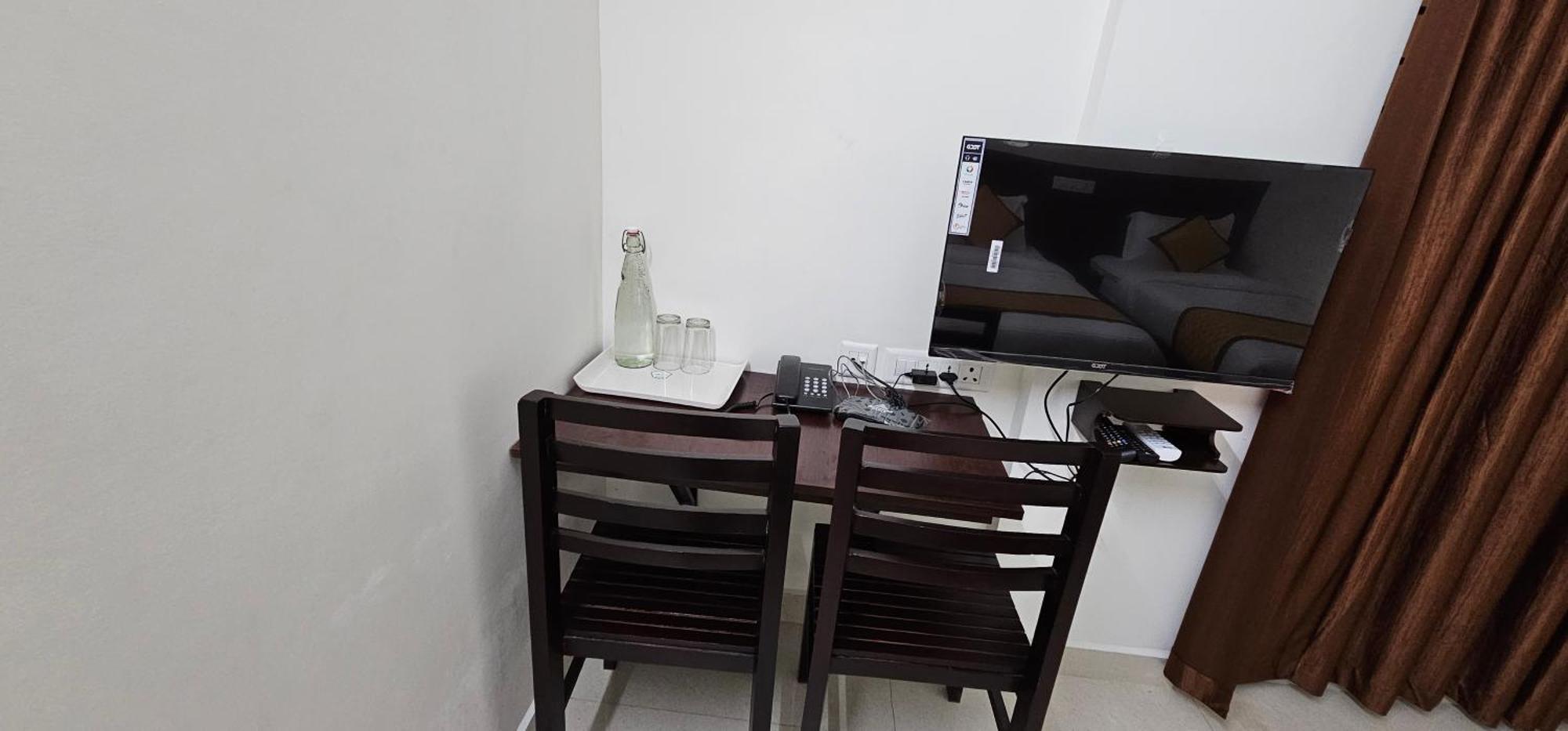 Blueway Residency Downtown Hotel Thiruvananthapuram Kültér fotó